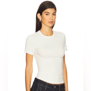 NWT Skims cotton jersey stretchy tee shirt womens size Medium. Bone color